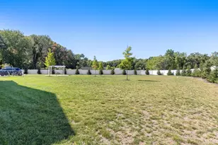7 E Dexter Ave, Woburn, MA 01801 - Photo 37