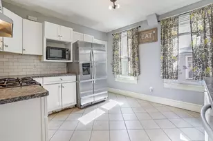 34 Parkwood St, Springfield, MA 01108 - Photo 5