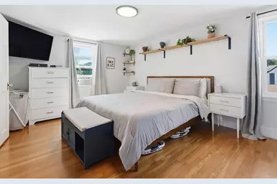 300 Parkland Ave, Lynn, MA 01905 - Photo 17