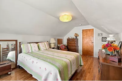25 Bellevue St, New Bedford, MA 02744 - Photo 21