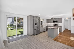 14 Nickerson St, Falmouth, MA 02536 - Photo 23