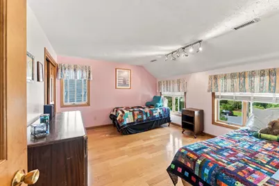 48 Hickory Dr, Worcester, MA 01609 - Photo 31