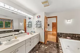 48 Hickory Dr, Worcester, MA 01609 - Photo 27