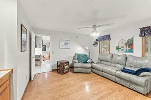48 Hickory Dr, Worcester, MA 01609 - Photo 15