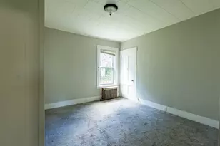 83 W Myrtle St, Orange, MA 01364 - Photo 15