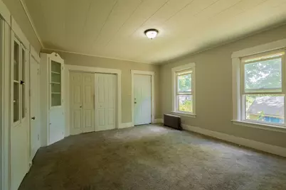 83 W Myrtle St, Orange, MA 01364 - Photo 11