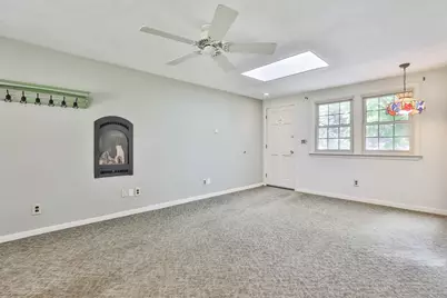 45 Arakelian Drive, Billerica, MA 01821 - Photo 13