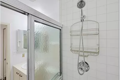 4 Summit Dr #001, Reading, MA 01867 - Photo 35