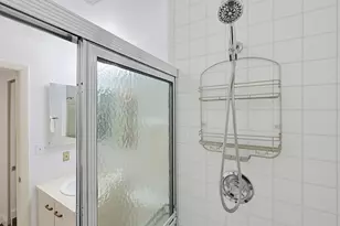 4 Summit Dr, Reading, MA 01867 - Photo 35