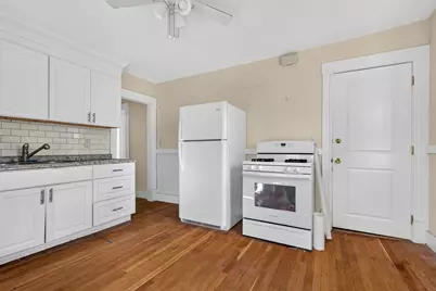 218-220 Walden St, Cambridge, MA 02140 - Photo 3