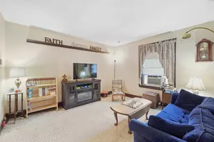 55 Clover Street, Worcester, MA 01603 - Photo 9