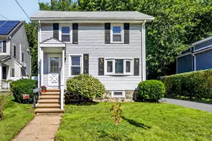 79 Maple St, Melrose, MA 02176 - Photo 1