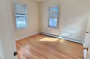 32 Rockland Ave, Malden, MA 02148 - Photo 9