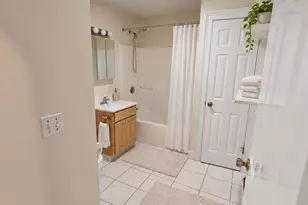 32 Rockland Ave, Malden, MA 02148 - Photo 7