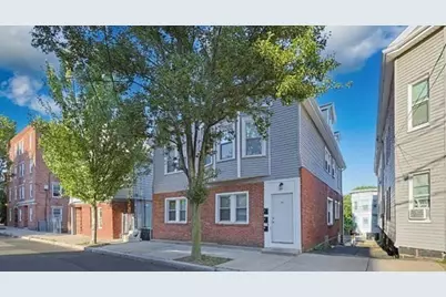 39 Salem Street, Salem, MA 01970 - Photo 5