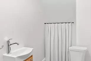9 Prospect Hill Ave, Somerville, MA 02143 - Photo 13