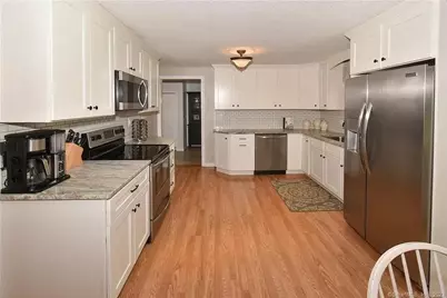 281 Abbe Rd, Enfield, CT 06082 - Photo 7