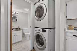 390 Broadway, Somerville, MA 02145 - Photo 11