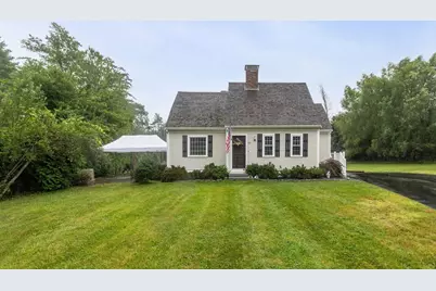 554 High St, Hanson, MA 02341 - Photo 3