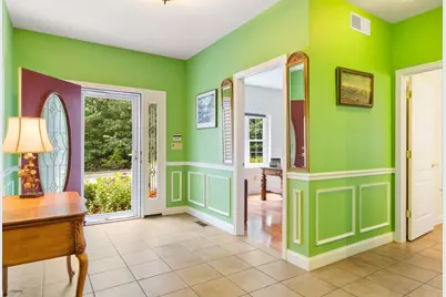 21 Steinbeck St, Tyngsborough, MA 01879 - Photo 13