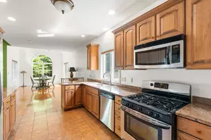 21 Steinbeck St, Tyngsborough, MA 01879 - Photo 15