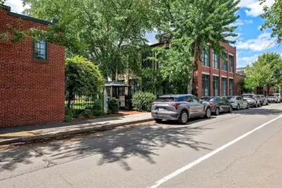 155 Brookline St #8, Cambridge, MA 02139 - Photo 37