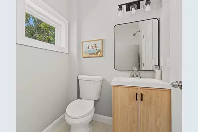 85 Middle St, Fairhaven, MA 02719 - Photo 11