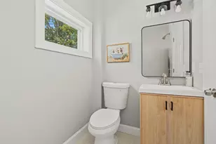 85 Middle St, Fairhaven, MA 02719 - Photo 11