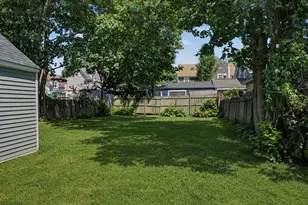 85 Middle St, Fairhaven, MA 02719 - Photo 23