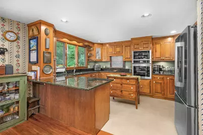 8 Crestview Dr Ext, Sandwich, MA 02537 - Photo 9
