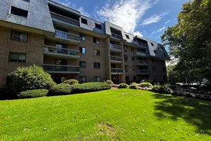 65 Commons Dr, Shrewsbury, MA 01545 - Photo 1