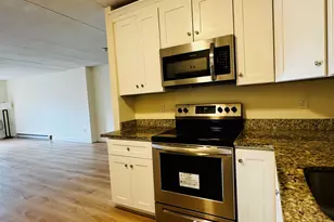 65 Commons Dr, Shrewsbury, MA 01545 - Photo 11