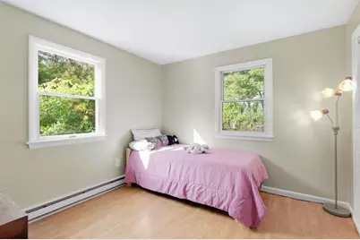 15 Surrey Ln, Amherst, MA 01002 - Photo 17