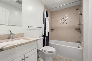 14 Farragut Ave, Somerville, MA 02144 - Photo 11
