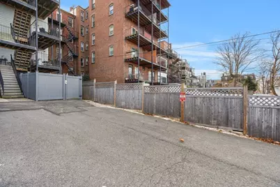 530 E Broadway #1, Boston, MA 02127 - Photo 17