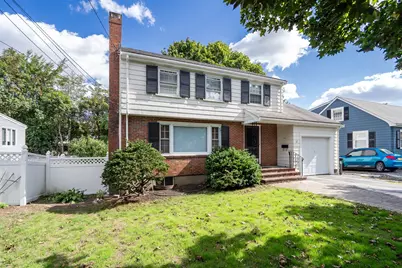 33 Stowecroft Rd, Arlington, MA 02474 - Photo 3
