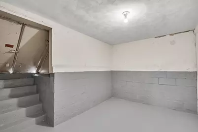 33 Stowecroft Rd, Arlington, MA 02474 - Photo 31