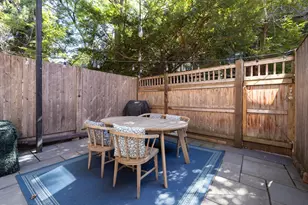 25 Lawrence St, Boston, MA 02116 - Photo 21