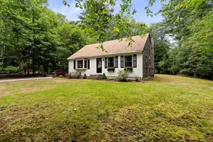 597 Liberty St, Rockland, MA 02370 - Photo 3