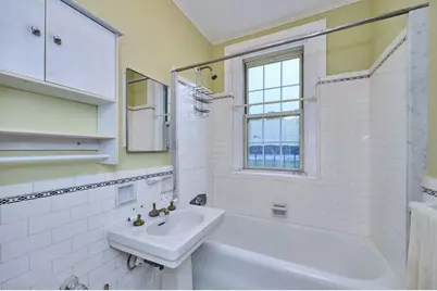 7 Arlington St #4, Cambridge, MA 02140 - Photo 7