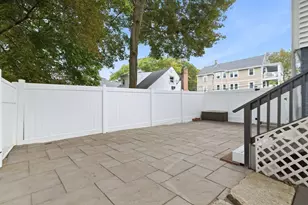 323 Bainbridge St, Malden, MA 02148 - Photo 31