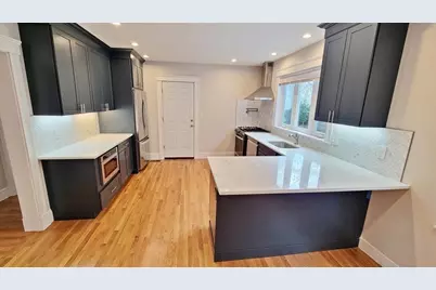 95 Edenfield Ave #1, Watertown, MA 02472 - Photo 3