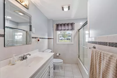 160 Jackson St, Methuen, MA 01844 - Photo 15