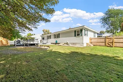 160 Jackson St, Methuen, MA 01844 - Photo 3