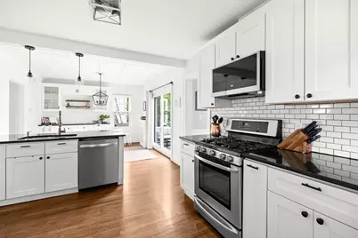 297 Woburn Street, Reading, MA 01867 - Photo 21