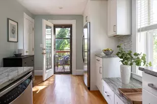 16 Kent Square, Brookline, MA 02446 - Photo 3