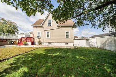 1014 Tacoma St, New Bedford, MA 02745 - Photo 5