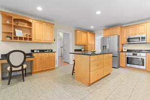 27 Morningside Dr, Topsfield, MA 01983 - Photo 9