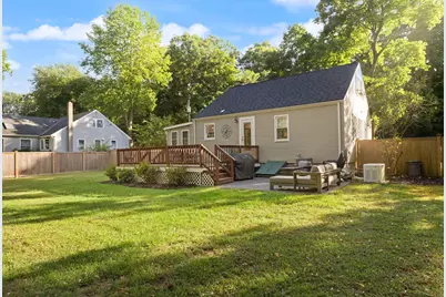 17 Cogswell Ave, Beverly, MA 01915 - Photo 31