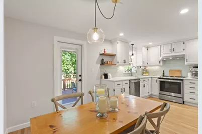17 Cogswell Ave, Beverly, MA 01915 - Photo 9